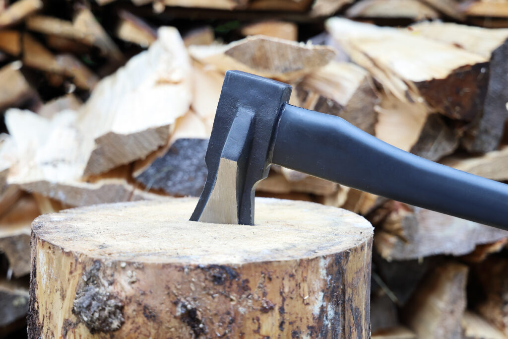 Fendeuse à Bois Hydraulique vs Manuelle : Que Choisir ?