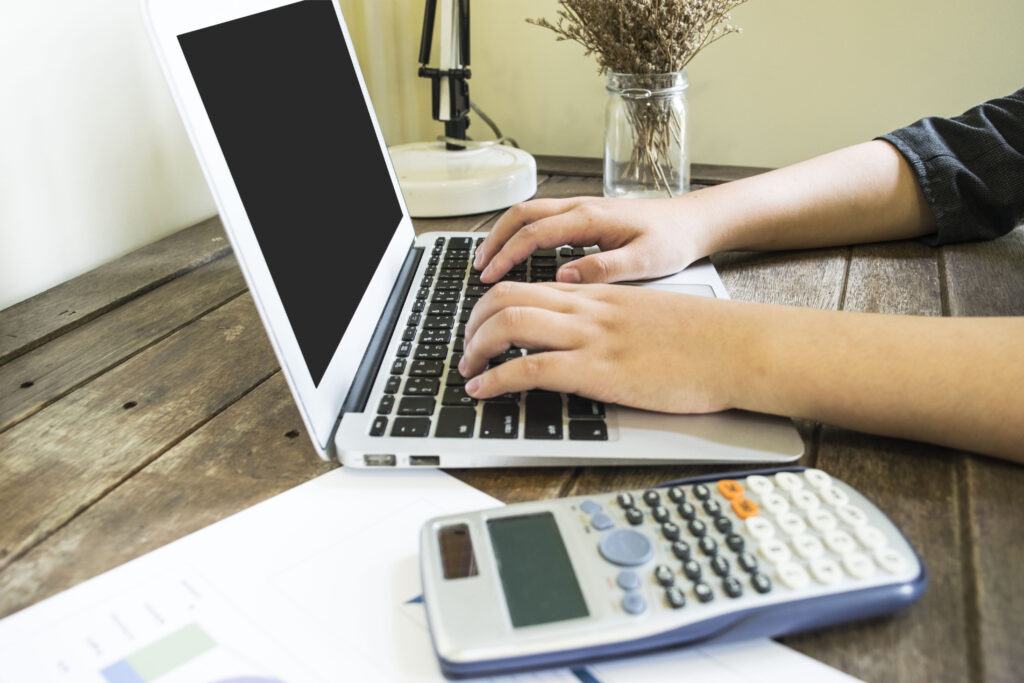 Les fonctionnalités indispensables d&rsquo;un logiciel de comptabilité en ligne