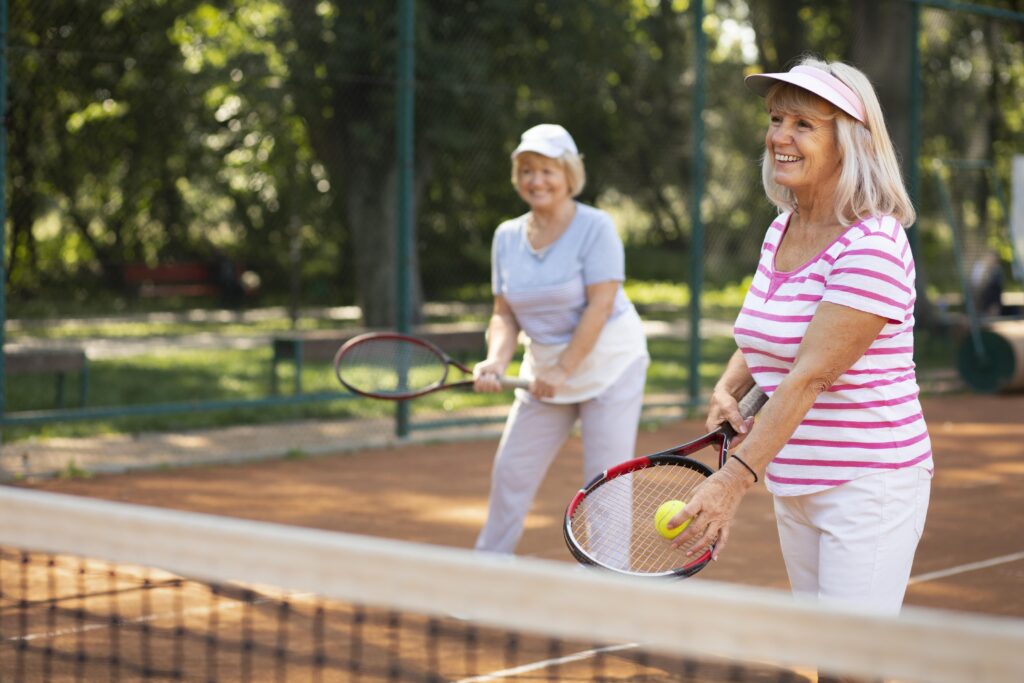 Plongez dans l&rsquo;univers du tennis : comment un séjour peut révolutionner votre jeu