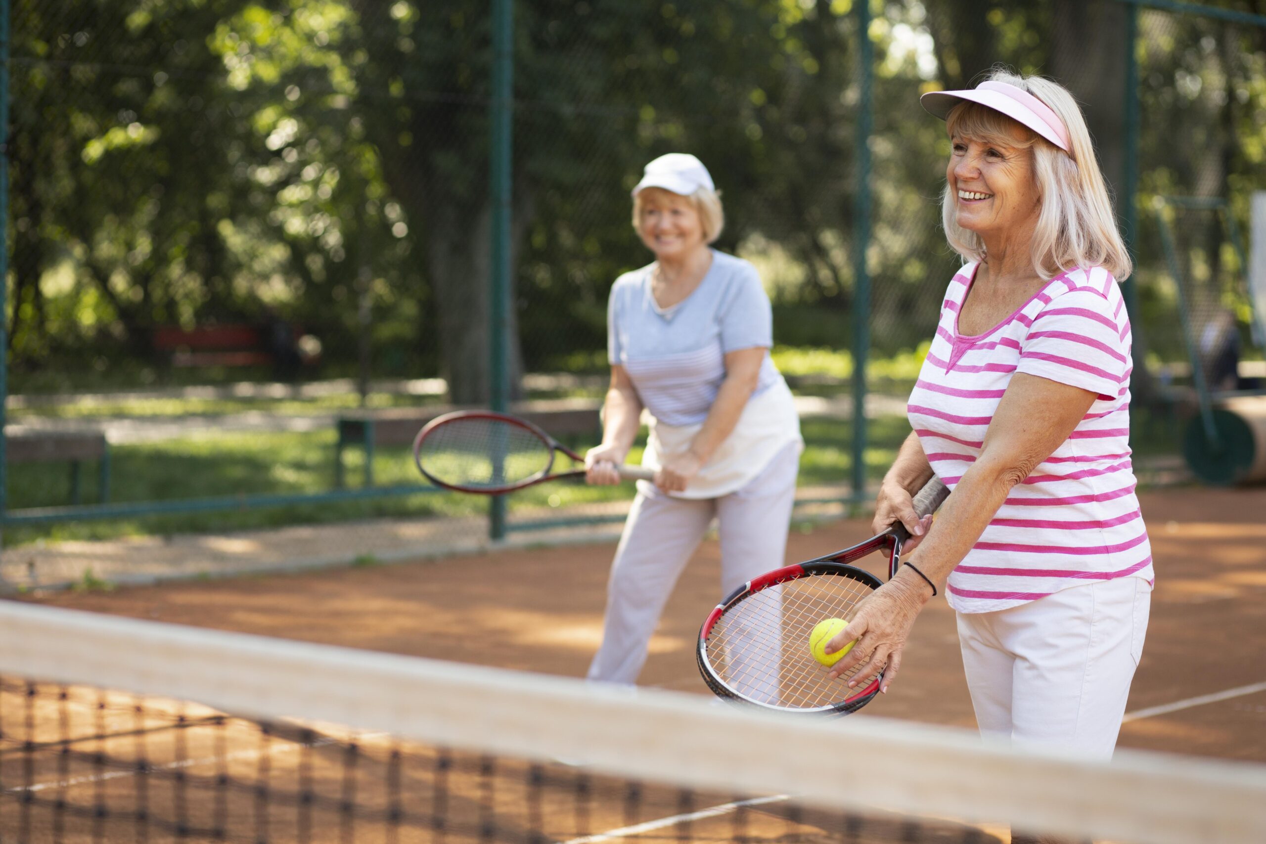 Plongez dans l&rsquo;univers du tennis : comment un séjour peut révolutionner votre jeu